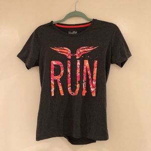 SOLD ON OTHER APP Under Armor Run Tee